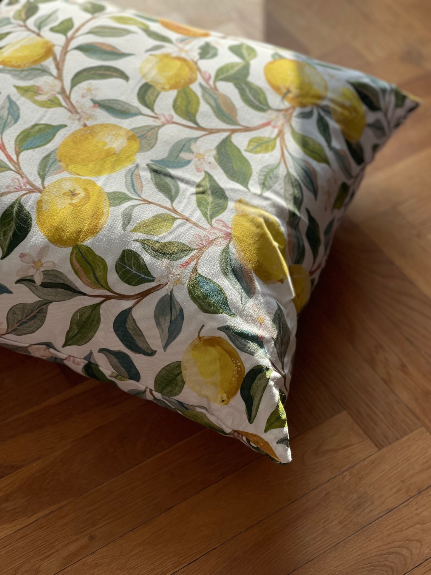 Luscious Lemons Botanical Cotton Cushion